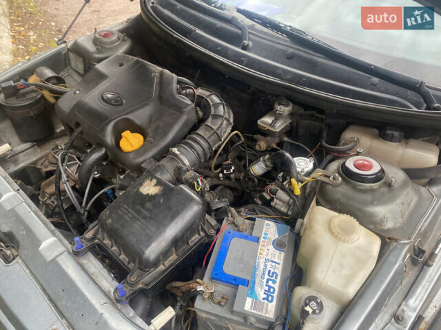 Сірий ВАЗ 2110, об'ємом двигуна 1.6 л та пробігом 385 тис. км за 2500 $, фото 7 на Automoto.ua