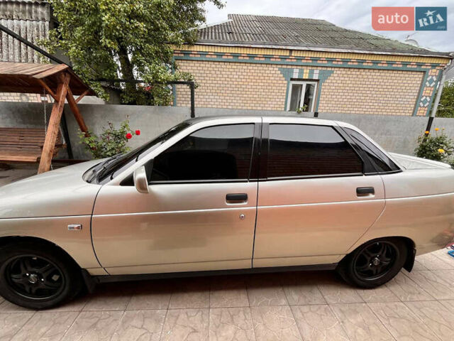 Серый ВАЗ 2110, объемом двигателя 1.6 л и пробегом 187 тыс. км за 1764 $, фото 1 на Automoto.ua