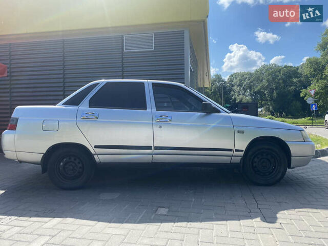 Серый ВАЗ 2110, объемом двигателя 1.6 л и пробегом 155 тыс. км за 2100 $, фото 4 на Automoto.ua