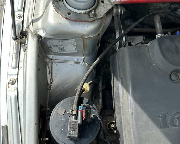 Сірий ВАЗ 2110, об'ємом двигуна 1.6 л та пробігом 180 тис. км за 549 $, фото 12 на Automoto.ua