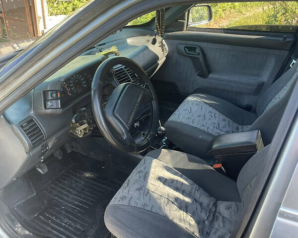 Серый ВАЗ 2110, объемом двигателя 1.6 л и пробегом 267 тыс. км за 2000 $, фото 6 на Automoto.ua