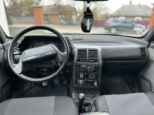 Серый ВАЗ 2110, объемом двигателя 1.6 л и пробегом 180 тыс. км за 1800 $, фото 8 на Automoto.ua