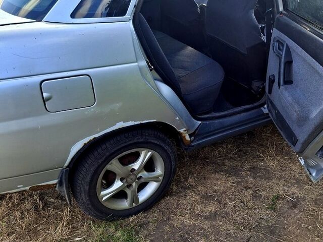 Серый ВАЗ 2110, объемом двигателя 1.6 л и пробегом 265 тыс. км за 1100 $, фото 6 на Automoto.ua