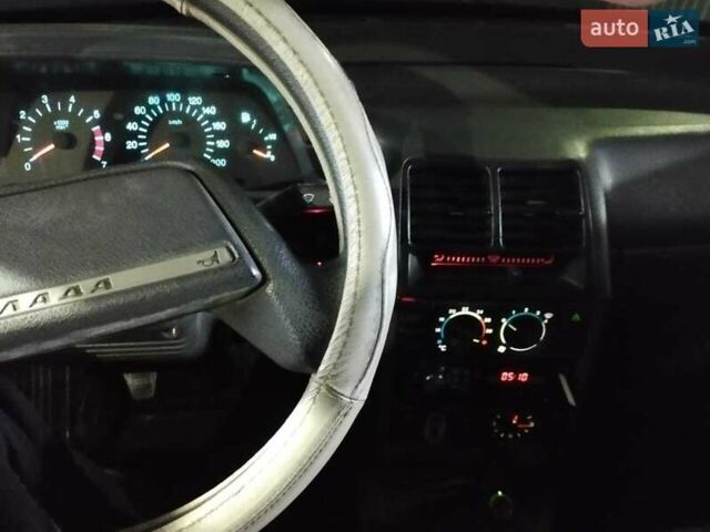 Сірий ВАЗ 2110, об'ємом двигуна 1.6 л та пробігом 170 тис. км за 2550 $, фото 5 на Automoto.ua