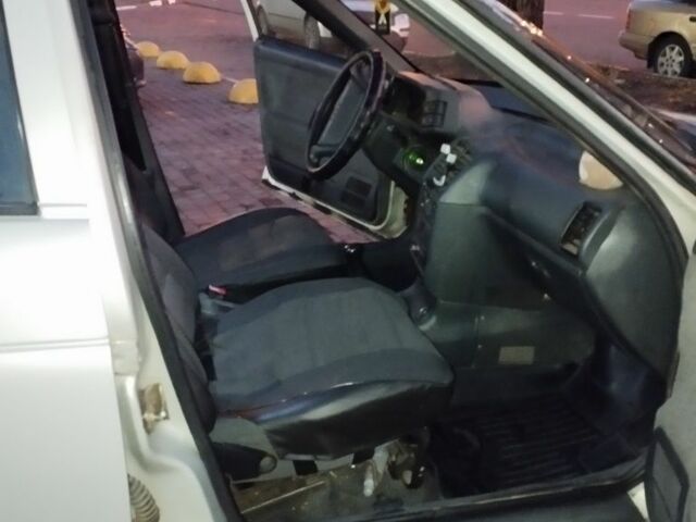 Серый ВАЗ 2110, объемом двигателя 1.6 л и пробегом 148 тыс. км за 2000 $, фото 1 на Automoto.ua