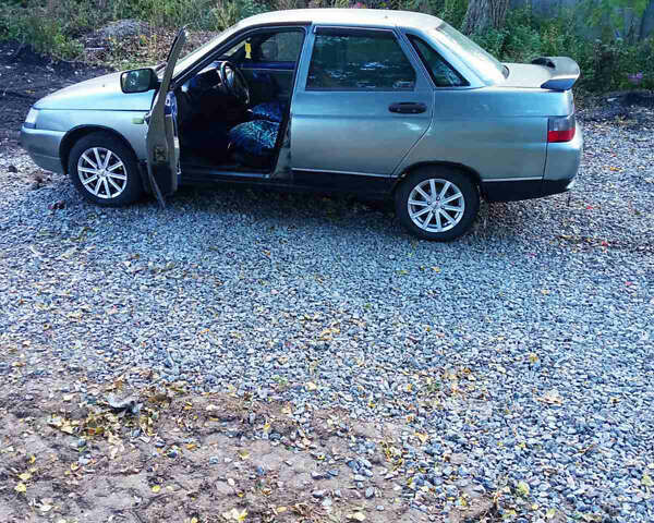 ВАЗ 2110 2005 в Киеве на Automoto.ua Серый ВАЗ 2110, объемом двигателя 1.6 л и пробегом 240 тыс. км за 2200 $, фото 3 на Automoto.ua