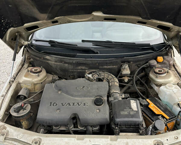 Сірий ВАЗ 2110, об'ємом двигуна 1.6 л та пробігом 115 тис. км за 2200 $, фото 10 на Automoto.ua