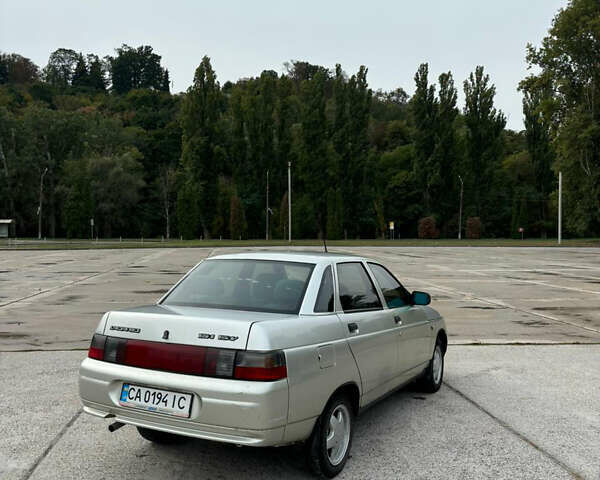 Серый ВАЗ 2110, объемом двигателя 1.6 л и пробегом 115 тыс. км за 1900 $, фото 2 на Automoto.ua