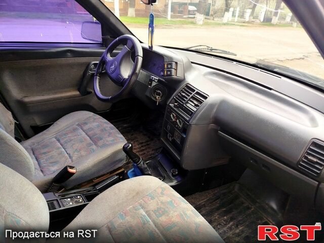 Серый ВАЗ 2110, объемом двигателя 16 л и пробегом 214 тыс. км за 1550 $, фото 3 на Automoto.ua