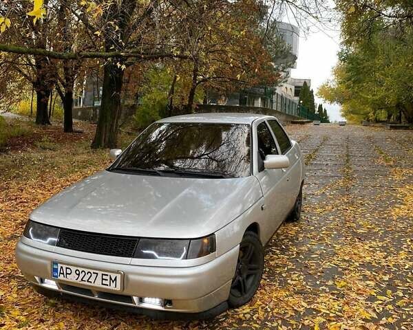 Серый ВАЗ 2110, объемом двигателя 1.6 л и пробегом 240 тыс. км за 2450 $, фото 1 на Automoto.ua