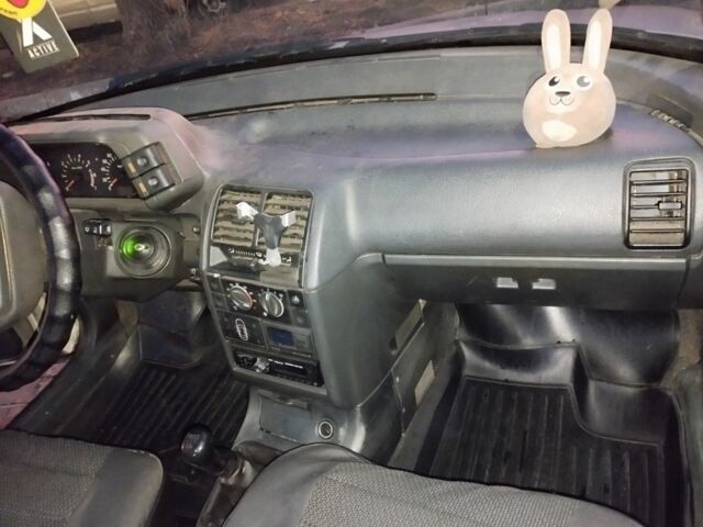 Серый ВАЗ 2110, объемом двигателя 1.6 л и пробегом 148 тыс. км за 2000 $, фото 7 на Automoto.ua