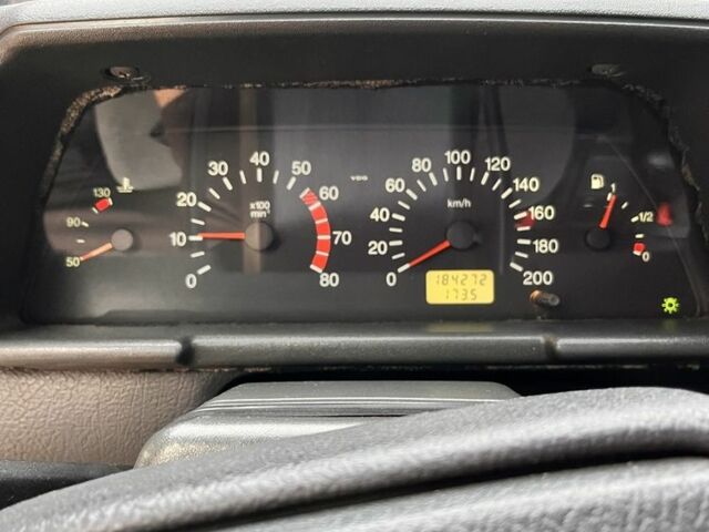 Сірий ВАЗ 2110, об'ємом двигуна 1.6 л та пробігом 187 тис. км за 2138 $, фото 5 на Automoto.ua