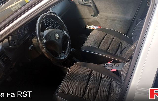 Серый ВАЗ 2110, объемом двигателя 1.6 л и пробегом 180 тыс. км за 2000 $, фото 9 на Automoto.ua