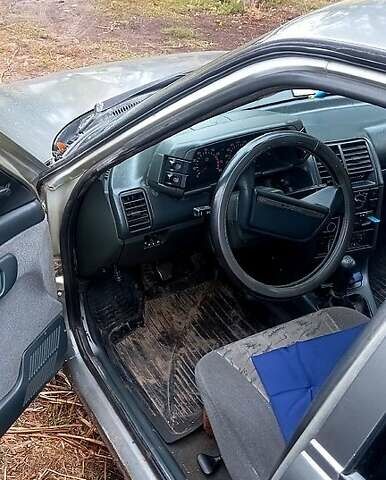 Серый ВАЗ 2110, объемом двигателя 1.6 л и пробегом 314 тыс. км за 1650 $, фото 6 на Automoto.ua