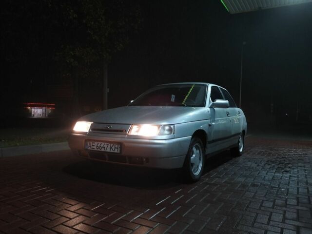 Серый ВАЗ 2110, объемом двигателя 1.6 л и пробегом 300 тыс. км за 1600 $, фото 1 на Automoto.ua