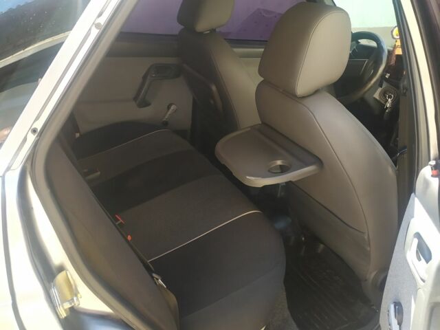 Серый ВАЗ 2110, объемом двигателя 1.6 л и пробегом 156 тыс. км за 2258 $, фото 9 на Automoto.ua