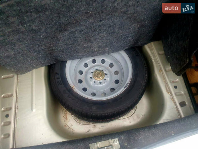 Серый ВАЗ 2110, объемом двигателя 1.6 л и пробегом 53 тыс. км за 2999 $, фото 10 на Automoto.ua