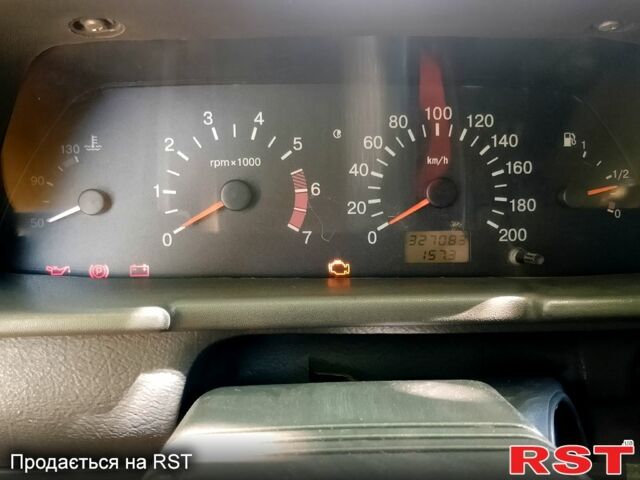 Серый ВАЗ 2110, объемом двигателя 1.6 л и пробегом 327 тыс. км за 1300 $, фото 5 на Automoto.ua