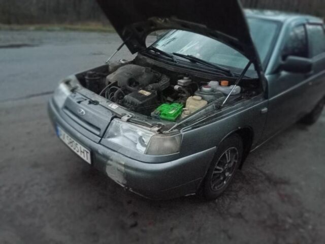 Серый ВАЗ 2110, объемом двигателя 1.6 л и пробегом 293 тыс. км за 1300 $, фото 3 на Automoto.ua