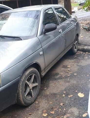 Серый ВАЗ 2110, объемом двигателя 1.6 л и пробегом 235 тыс. км за 1650 $, фото 1 на Automoto.ua