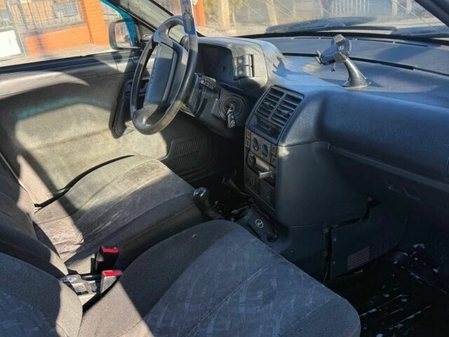 Сірий ВАЗ 2110, об'ємом двигуна 1.6 л та пробігом 200 тис. км за 1100 $, фото 5 на Automoto.ua