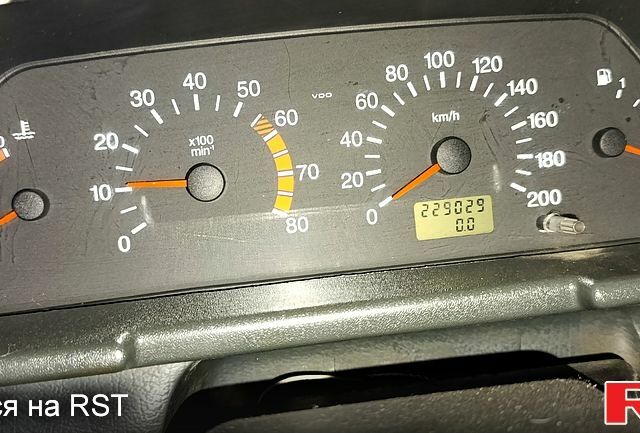 Сірий ВАЗ 2110, об'ємом двигуна 1.6 л та пробігом 229 тис. км за 1700 $, фото 1 на Automoto.ua