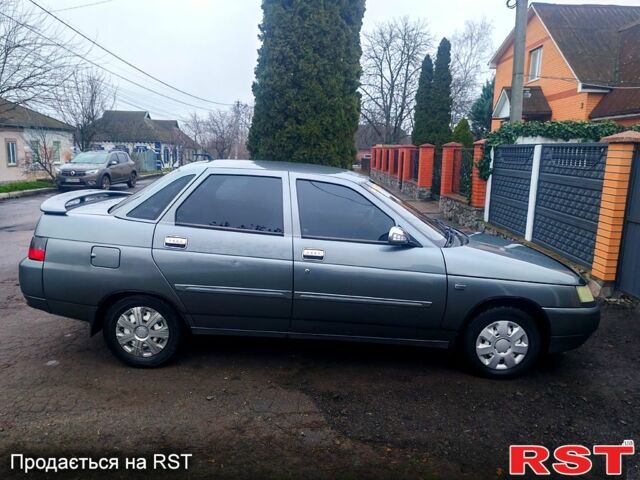 Серый ВАЗ 2110, объемом двигателя 1.6 л и пробегом 180 тыс. км за 2600 $, фото 5 на Automoto.ua