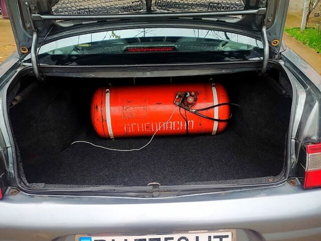 Серый ВАЗ 2110, объемом двигателя 1.6 л и пробегом 160 тыс. км за 2500 $, фото 5 на Automoto.ua