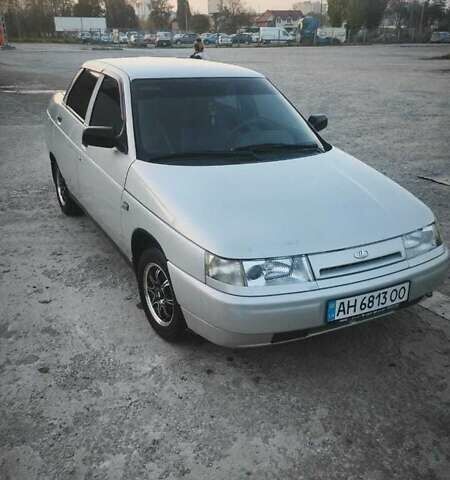 Сірий ВАЗ 2110, об'ємом двигуна 1.6 л та пробігом 107 тис. км за 1909 $, фото 2 на Automoto.ua