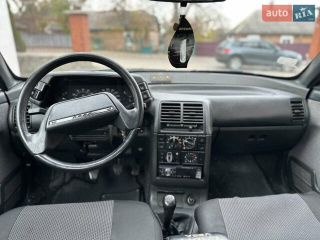 ВАЗ 2110 2005 у Жмеренке на Automoto.ua Сірий ВАЗ 2110, об'ємом двигуна 1.6 л та пробігом 180 тис. км за 1800 $, фото 8 на Automoto.ua