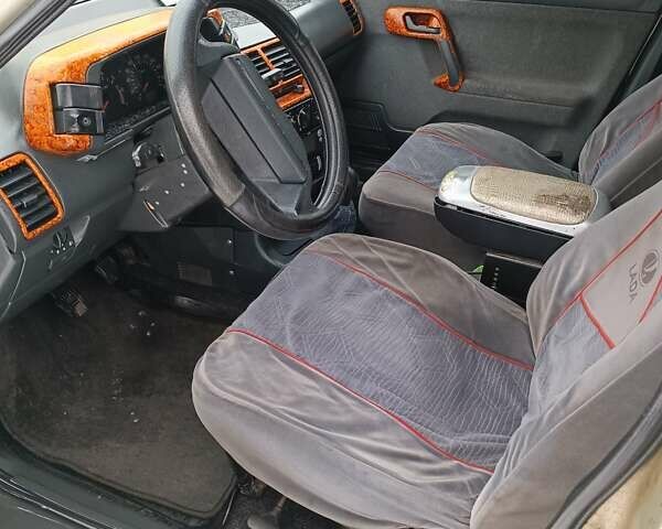 Сірий ВАЗ 2110, об'ємом двигуна 1.6 л та пробігом 260 тис. км за 2400 $, фото 9 на Automoto.ua