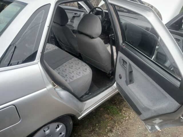 Серый ВАЗ 2110, объемом двигателя 1.6 л и пробегом 113 тыс. км за 2000 $, фото 7 на Automoto.ua