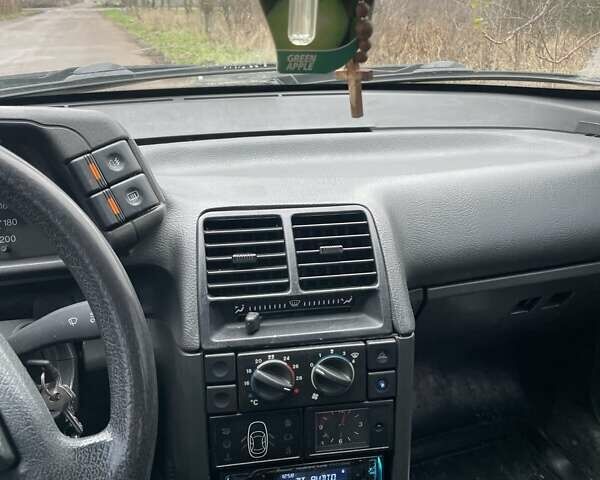 Сірий ВАЗ 2110, об'ємом двигуна 1.6 л та пробігом 141 тис. км за 2100 $, фото 11 на Automoto.ua