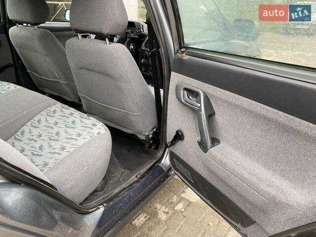 Сірий ВАЗ 2110, об'ємом двигуна 1.6 л та пробігом 215 тис. км за 2390 $, фото 19 на Automoto.ua