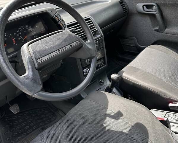 Сірий ВАЗ 2110, об'ємом двигуна 1.6 л та пробігом 193 тис. км за 2750 $, фото 12 на Automoto.ua