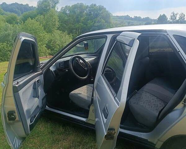 Сірий ВАЗ 2110, об'ємом двигуна 1.6 л та пробігом 260 тис. км за 1850 $, фото 6 на Automoto.ua