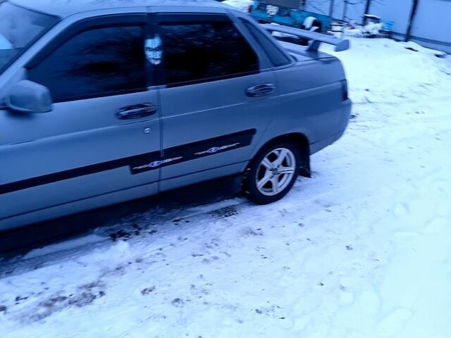 Серый ВАЗ 2110, объемом двигателя 1.6 л и пробегом 120 тыс. км за 1800 $, фото 2 на Automoto.ua