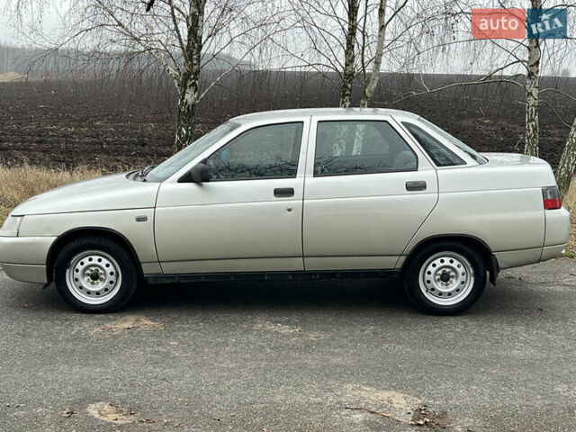 Серый ВАЗ 2110, объемом двигателя 1.6 л и пробегом 131 тыс. км за 2099 $, фото 2 на Automoto.ua