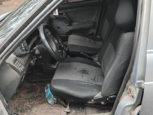 Серый ВАЗ 2110, объемом двигателя 0 л и пробегом 200 тыс. км за 1 $, фото 5 на Automoto.ua