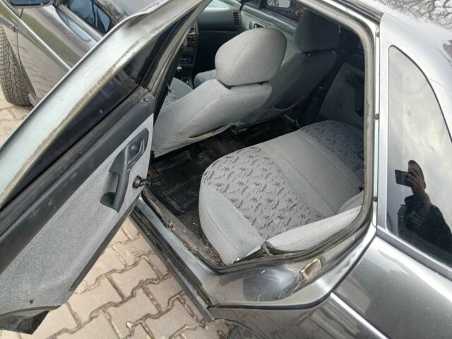 Серый ВАЗ 2110, объемом двигателя 1.6 л и пробегом 378 тыс. км за 1500 $, фото 6 на Automoto.ua