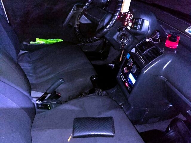 Сірий ВАЗ 2110, об'ємом двигуна 1.6 л та пробігом 360 тис. км за 2000 $, фото 8 на Automoto.ua