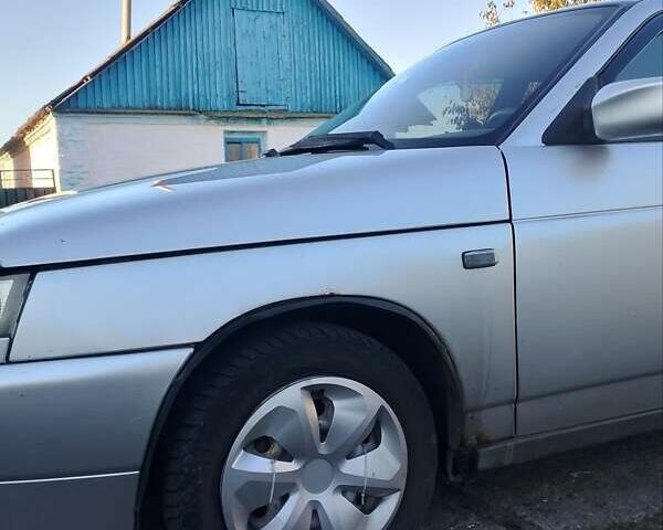 Серый ВАЗ 2110, объемом двигателя 1.6 л и пробегом 225 тыс. км за 1500 $, фото 2 на Automoto.ua