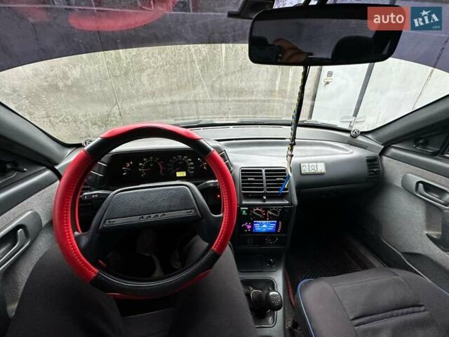 Сірий ВАЗ 2110, об'ємом двигуна 1.6 л та пробігом 144 тис. км за 2000 $, фото 11 на Automoto.ua