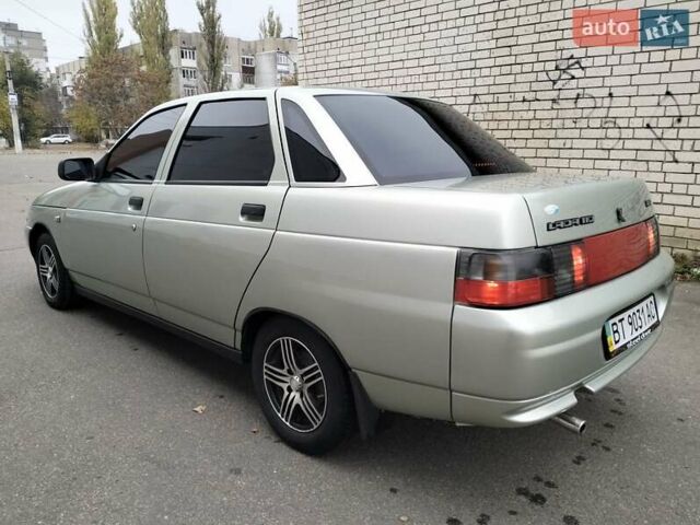 Серый ВАЗ 2110, объемом двигателя 1.6 л и пробегом 77 тыс. км за 2999 $, фото 1 на Automoto.ua