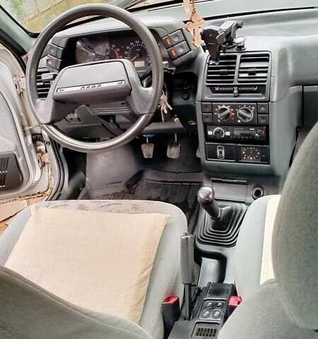 Серый ВАЗ 2110, объемом двигателя 1.6 л и пробегом 140 тыс. км за 1500 $, фото 4 на Automoto.ua