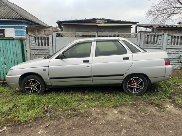 Серый ВАЗ 2110, объемом двигателя 1.6 л и пробегом 320 тыс. км за 1400 $, фото 3 на Automoto.ua