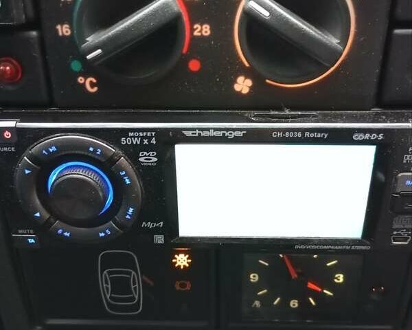 Серый ВАЗ 2110, объемом двигателя 1.6 л и пробегом 182 тыс. км за 2650 $, фото 67 на Automoto.ua