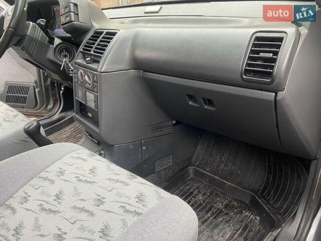 Серый ВАЗ 2110, объемом двигателя 1.6 л и пробегом 134 тыс. км за 1950 $, фото 13 на Automoto.ua