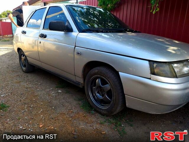 Серый ВАЗ 2110, объемом двигателя 1.6 л и пробегом 180 тыс. км за 1500 $, фото 1 на Automoto.ua