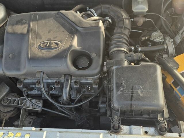 Сірий ВАЗ 2110, об'ємом двигуна 1.6 л та пробігом 195 тис. км за 1800 $, фото 7 на Automoto.ua